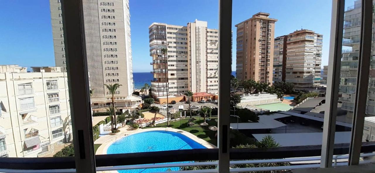 Mediterraneo, Muy Centrico, En Plaza Triangular, Soleado, Con Jardines Y Piscina Y La Playa Enfrente Andando, Con Parking Exterior Comunitario Apartment *